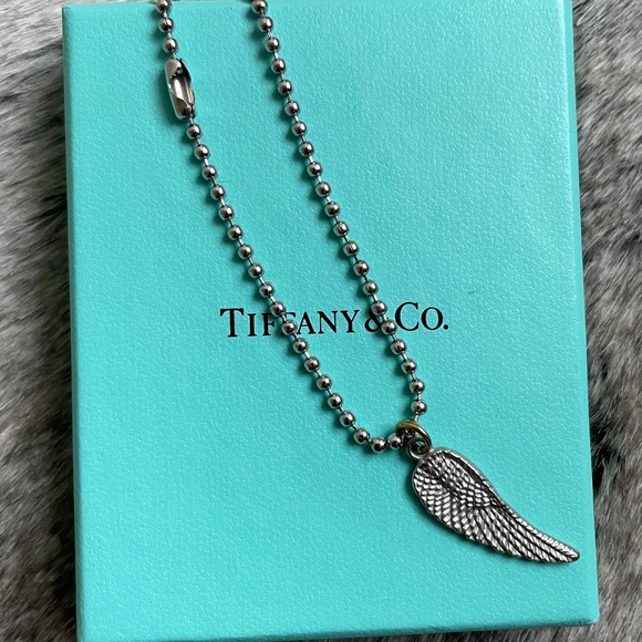 Donni Charm silver wing charm with hold loop - Picture 6 of 7